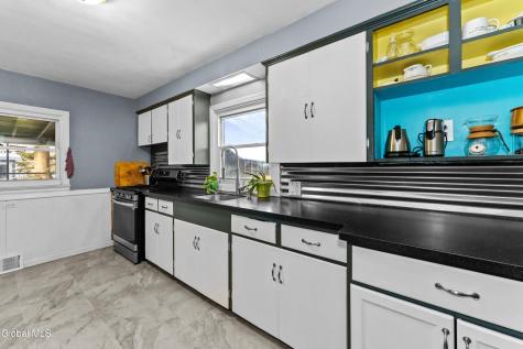 19 Sheffield Road Glenville NY 12302