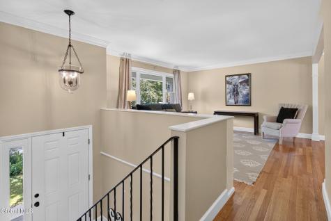 4 Farmingdale Road Latham NY 12110