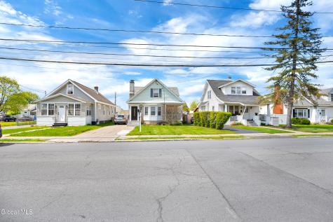 913 Altamont Avenue Schenectady NY 12303