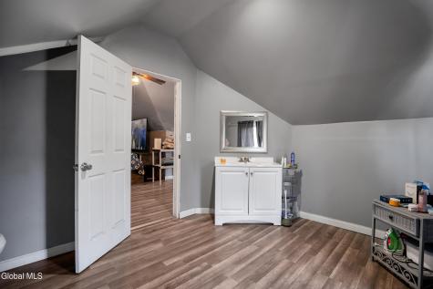 913 Altamont Avenue Schenectady NY 12303