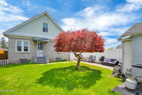 913 Altamont Avenue Schenectady NY 12303