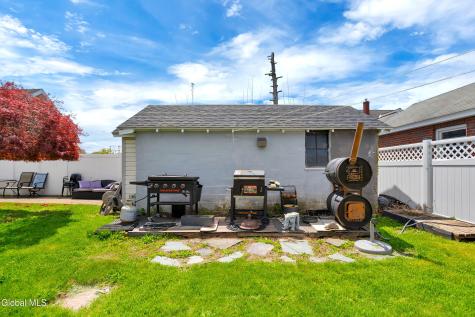 913 Altamont Avenue Schenectady NY 12303