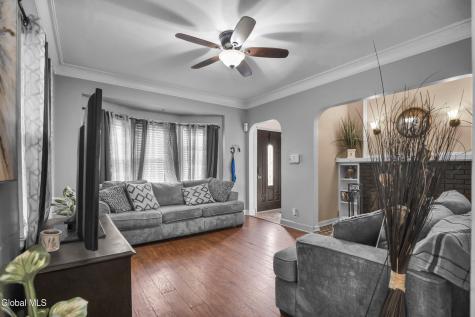 913 Altamont Avenue Schenectady NY 12303