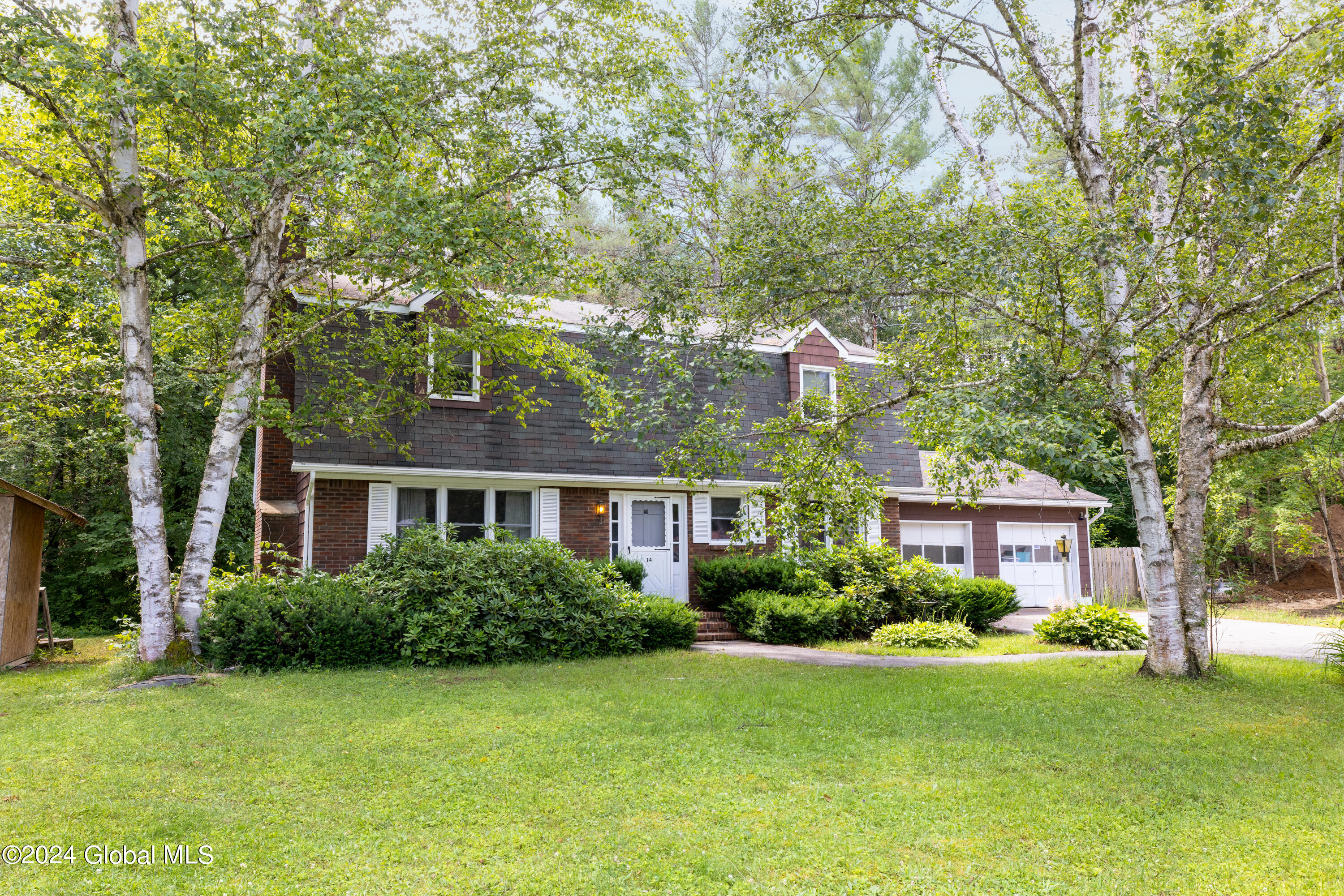 18 Linda Court Schroon Lake NY 12870