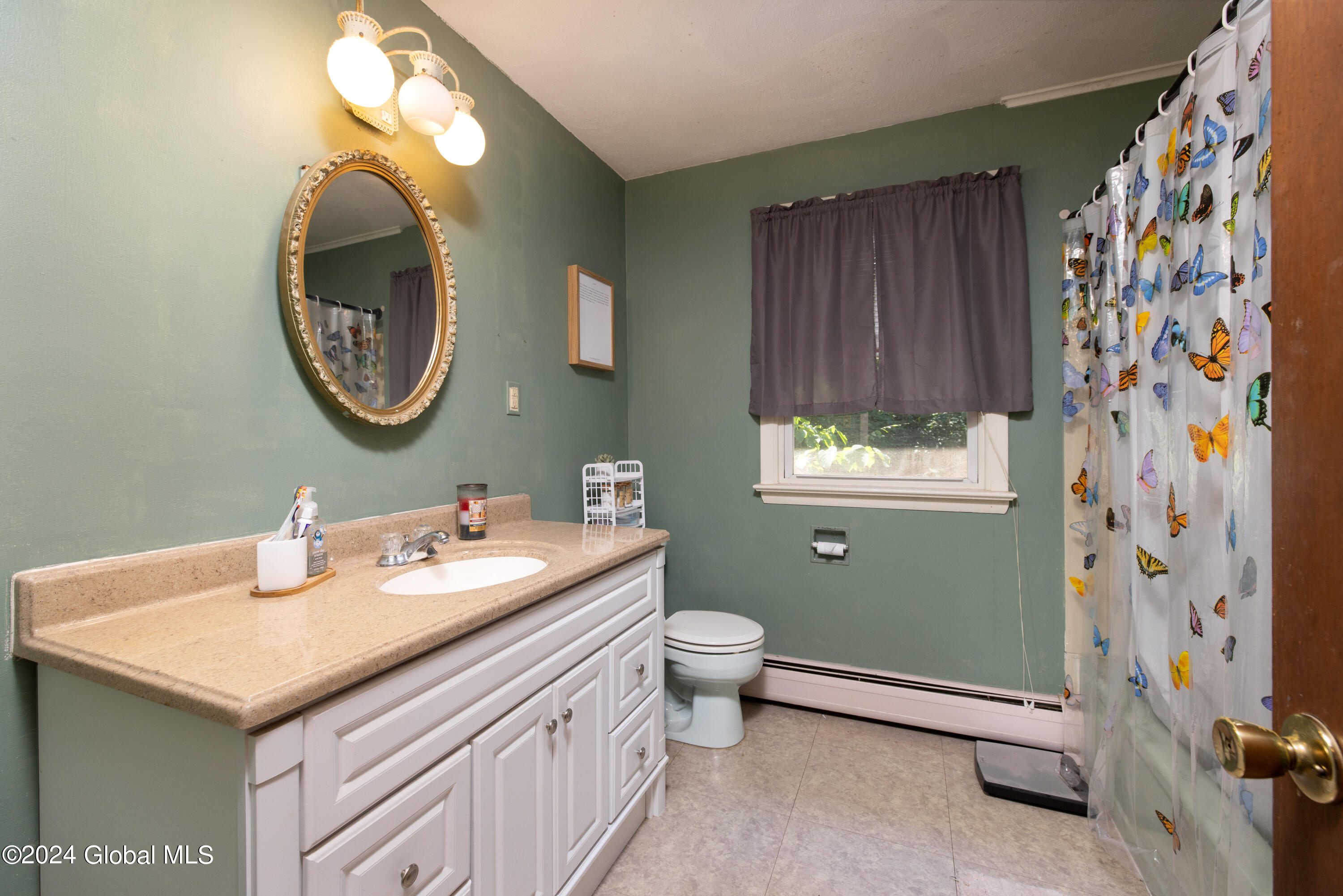 18 Linda Court Schroon Lake NY 12870