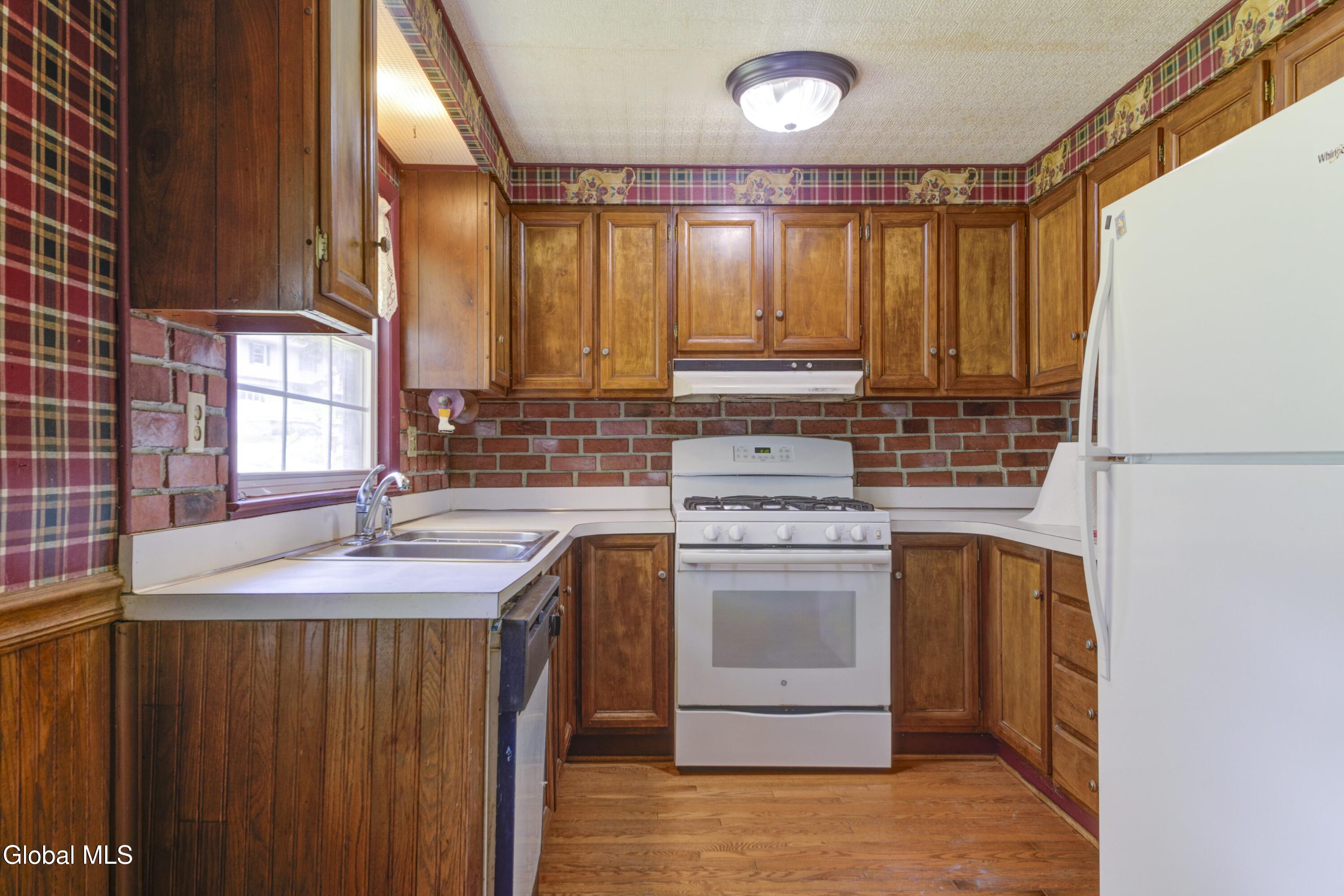 147 State Highway 10a Johnstown NY 12095