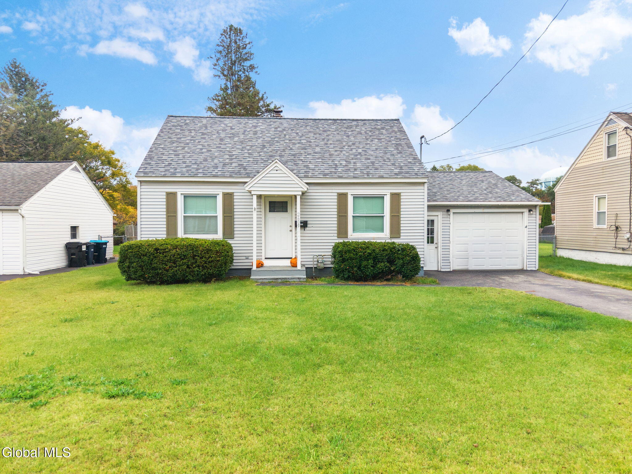 2609 2nd Avenue Schenectady NY 12303