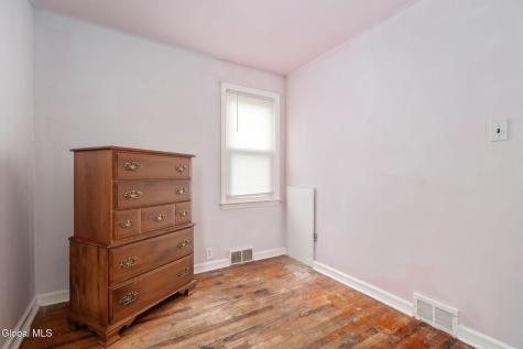 2609 2nd Avenue Schenectady NY 12303