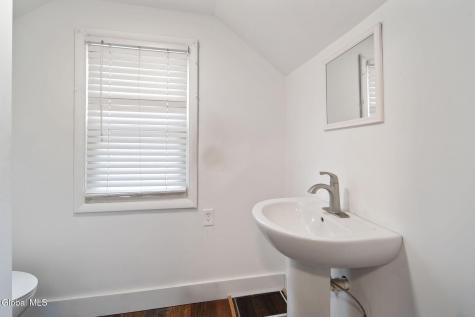2609 2nd Avenue Schenectady NY 12303