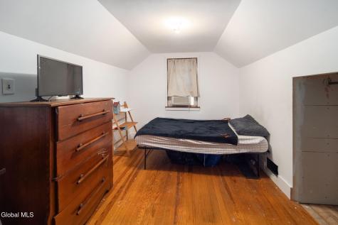 2609 2nd Avenue Schenectady NY 12303
