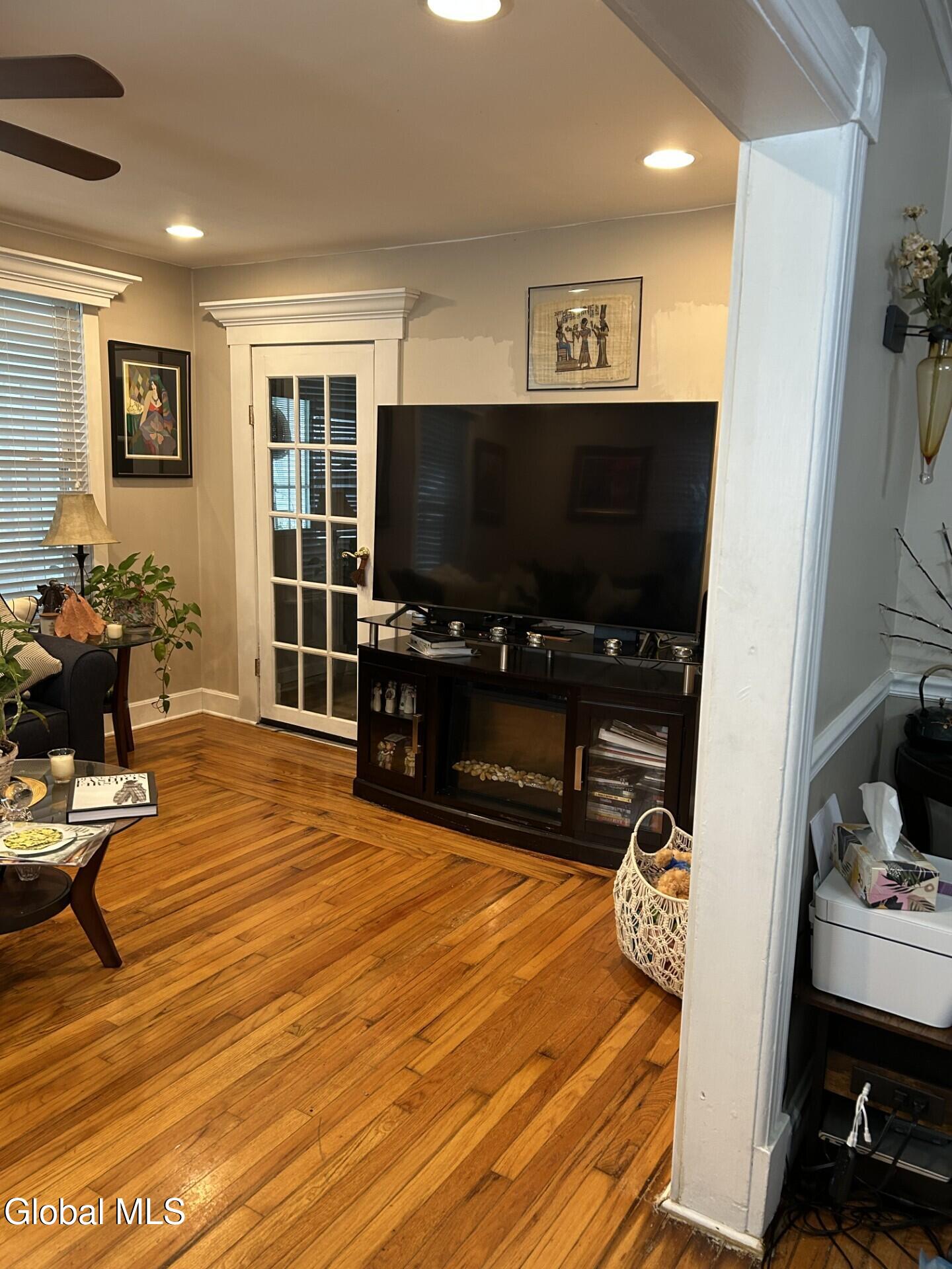 163 Manor Avenue Cohoes NY 12047