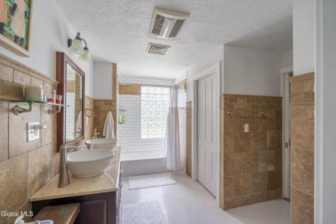 1135 Middleline Road Ballston Spa NY 12020