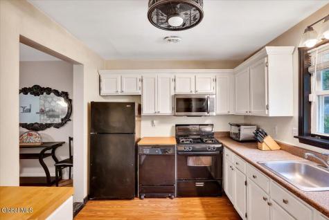 112 Old Route 23 Cairo NY 12413