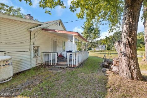 112 Old Route 23 Cairo NY 12413