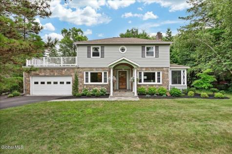 28 Loudon Parkway Loudonville NY 12211