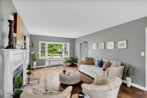 28 Loudon Parkway Loudonville NY 12211