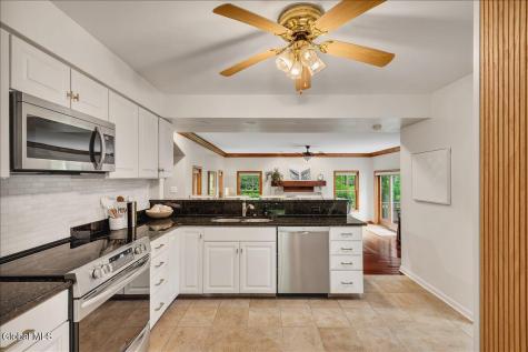 28 Loudon Parkway Loudonville NY 12211