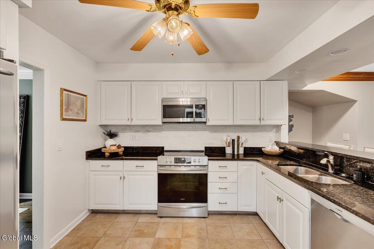 28 Loudon Parkway Loudonville NY 12211