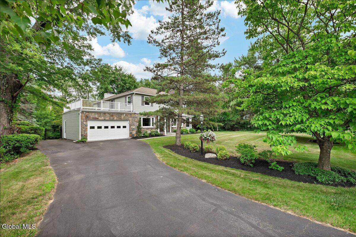 28 Loudon Parkway Loudonville NY 12211