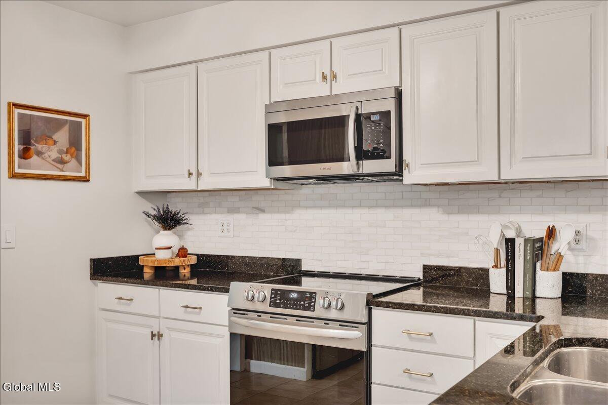 28 Loudon Parkway Loudonville NY 12211