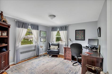 28 Loudon Parkway Loudonville NY 12211
