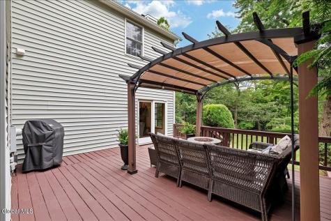 28 Loudon Parkway Loudonville NY 12211