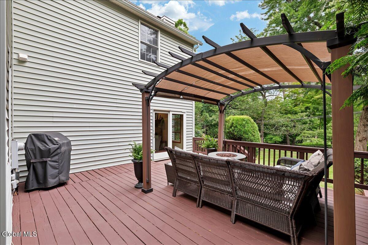 28 Loudon Parkway Loudonville NY 12211