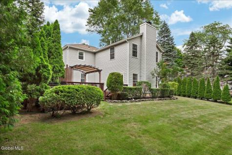 28 Loudon Parkway Loudonville NY 12211
