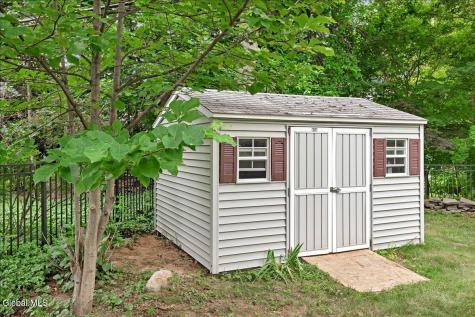 28 Loudon Parkway Loudonville NY 12211
