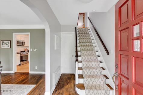 28 Loudon Parkway Loudonville NY 12211