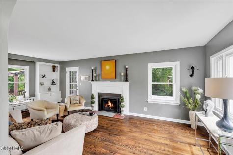 28 Loudon Parkway Loudonville NY 12211