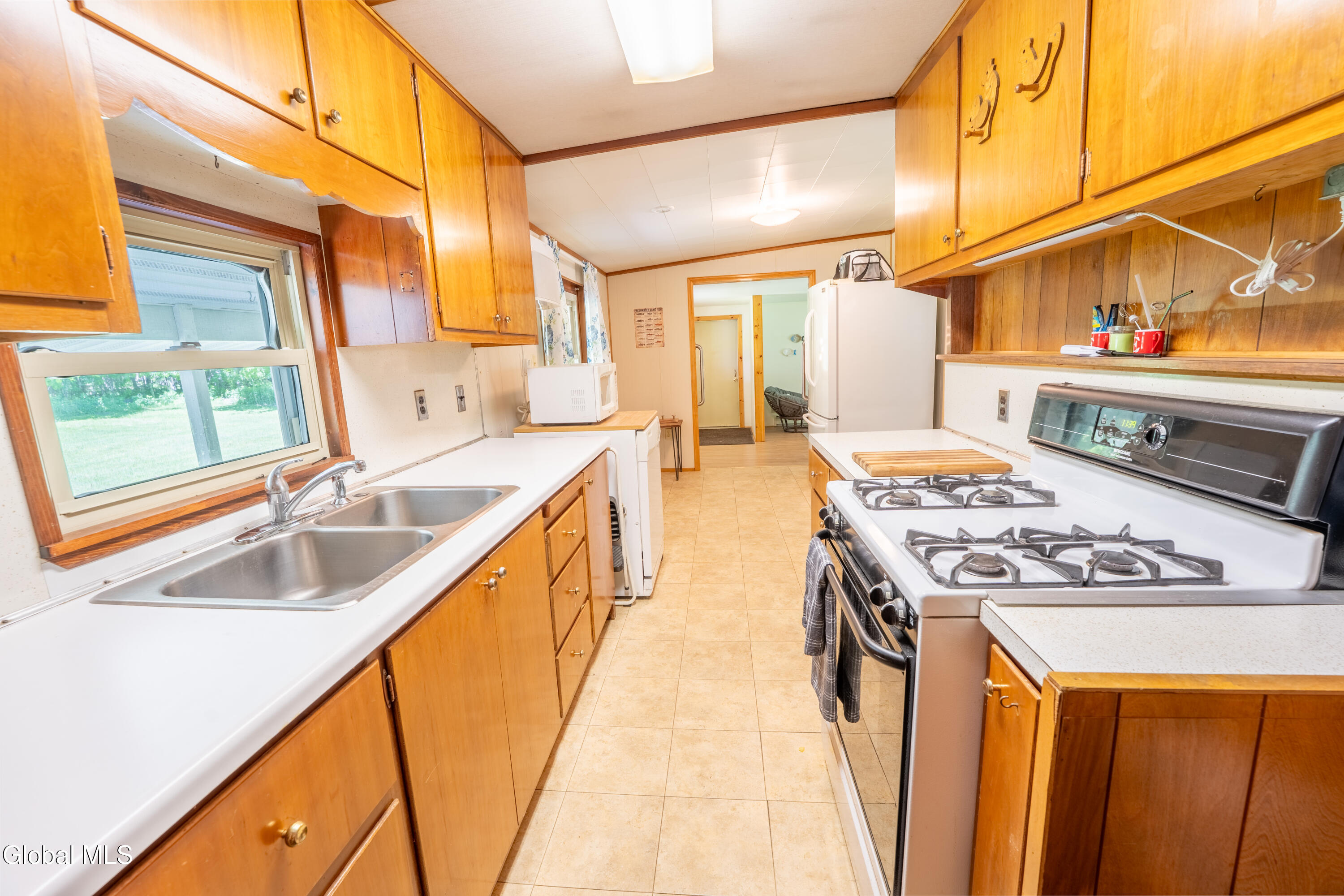 197 Lakeside Drive Mayfield NY 12117