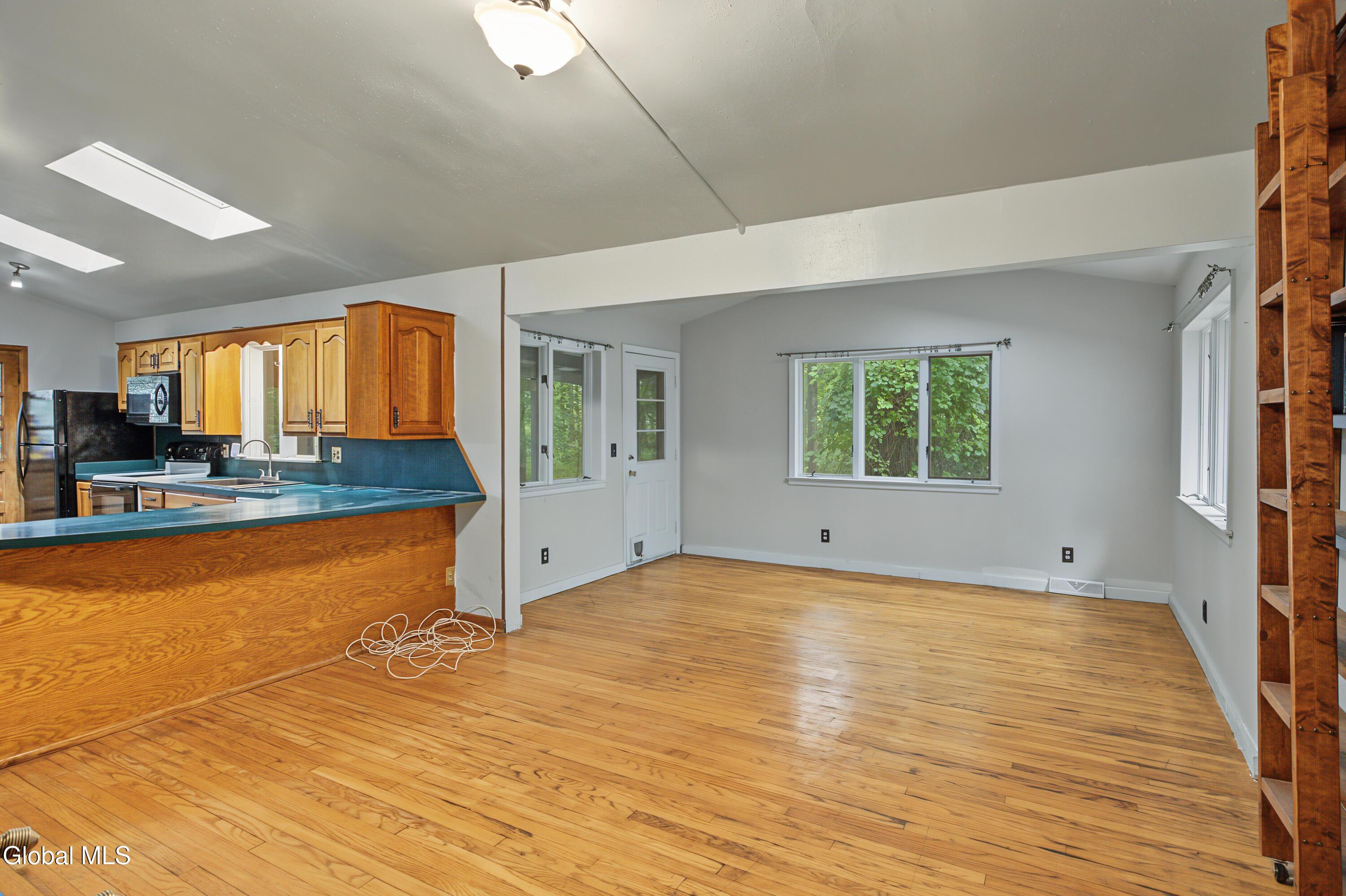 35 Wildwood Lane Selkirk NY 12158