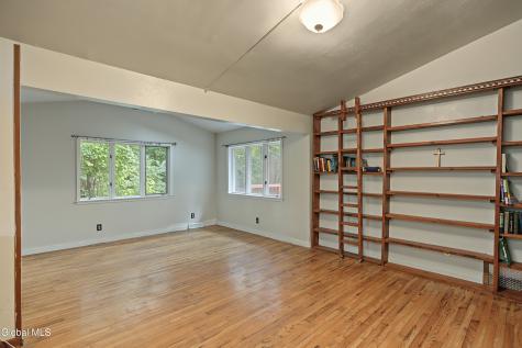 35 Wildwood Lane Selkirk NY 12158
