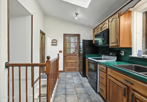 35 Wildwood Lane Selkirk NY 12158