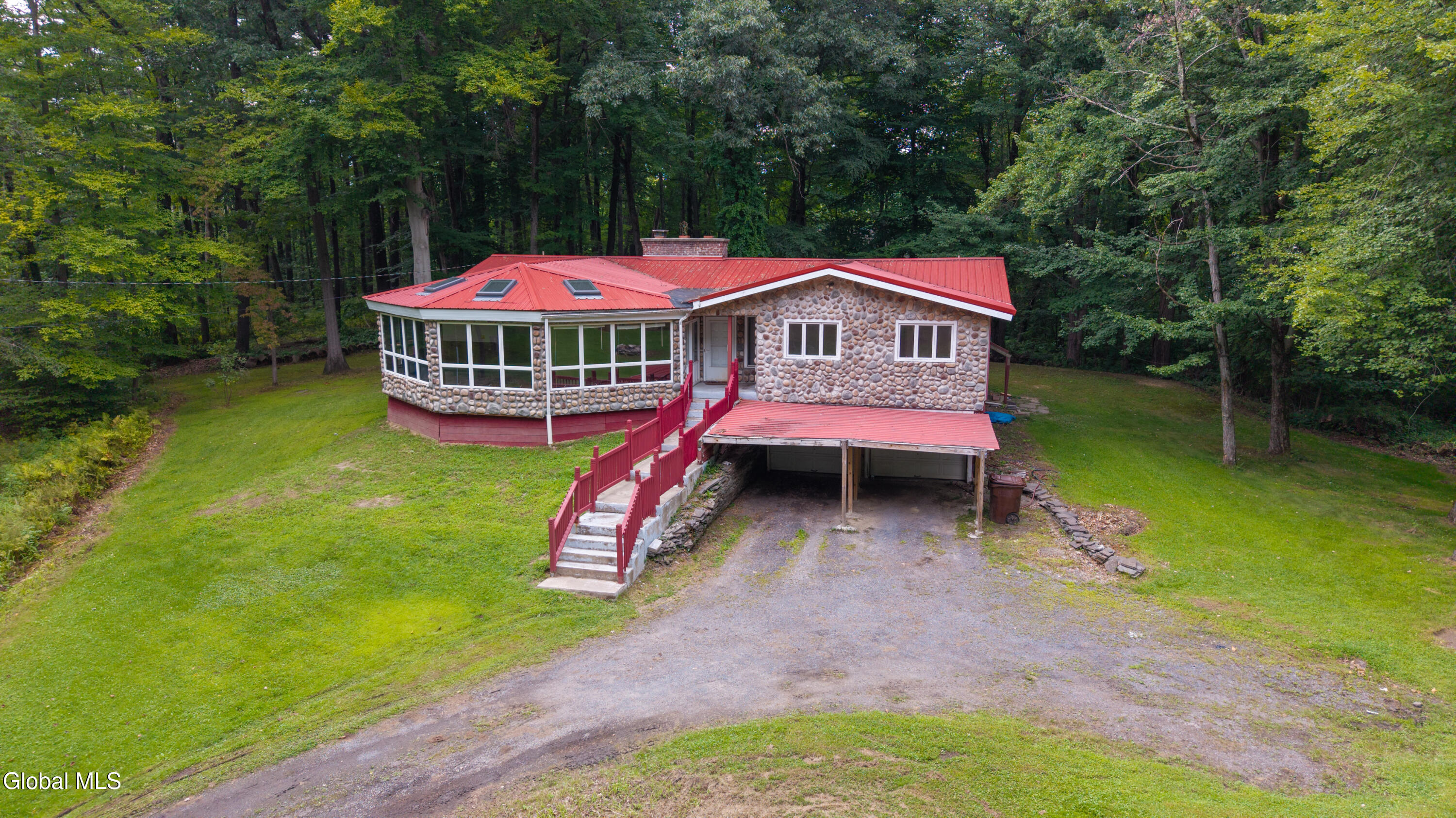 35 Wildwood Lane Selkirk NY 12158