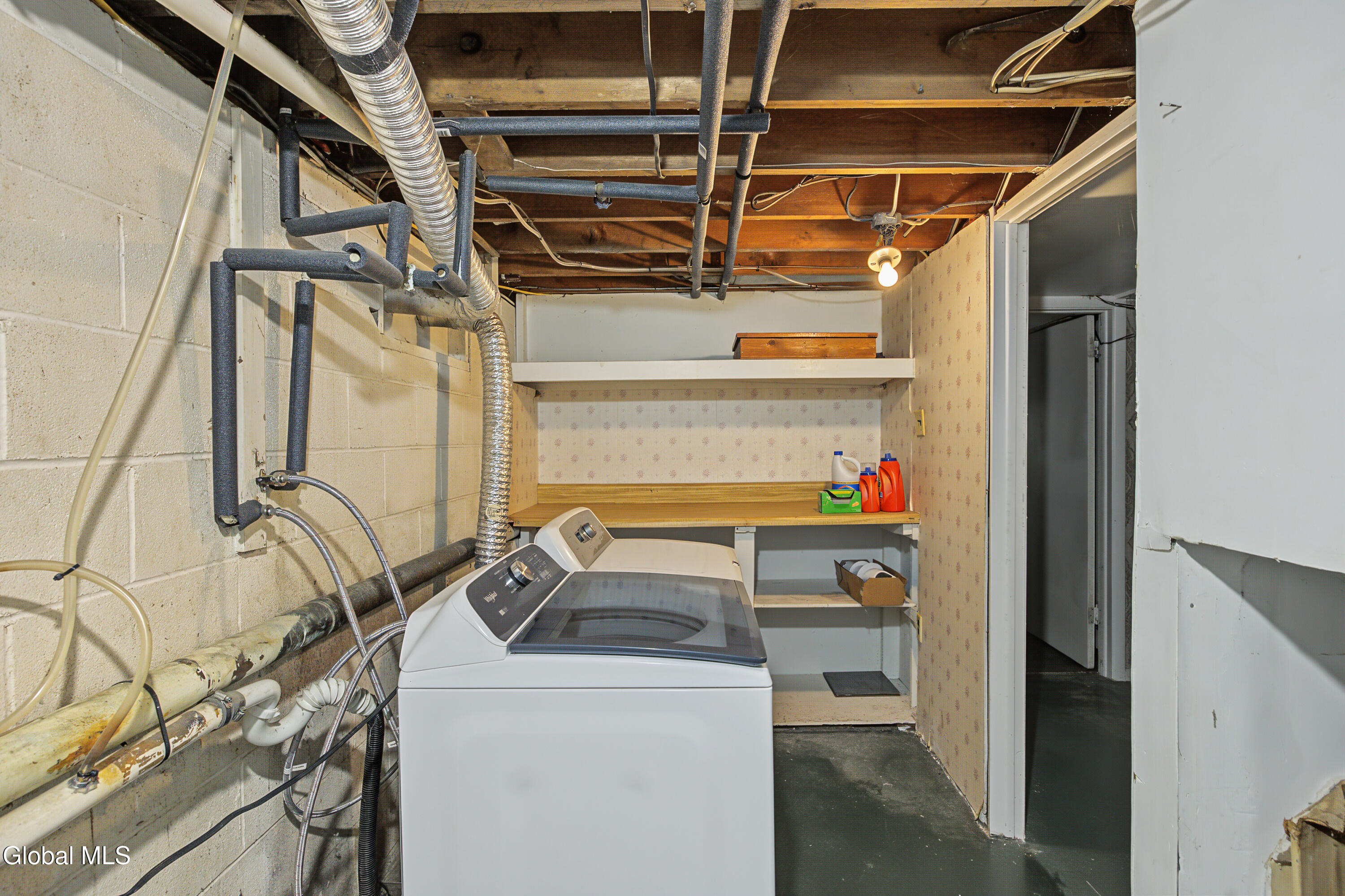 35 Wildwood Lane Selkirk NY 12158