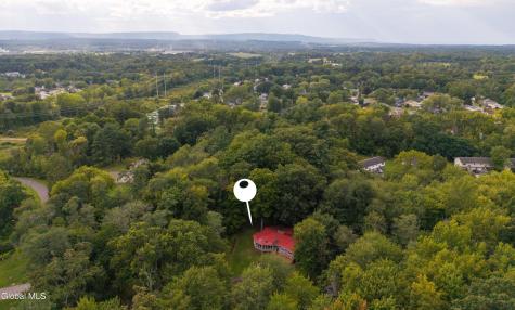 35 Wildwood Lane Selkirk NY 12158