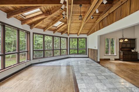 35 Wildwood Lane Selkirk NY 12158