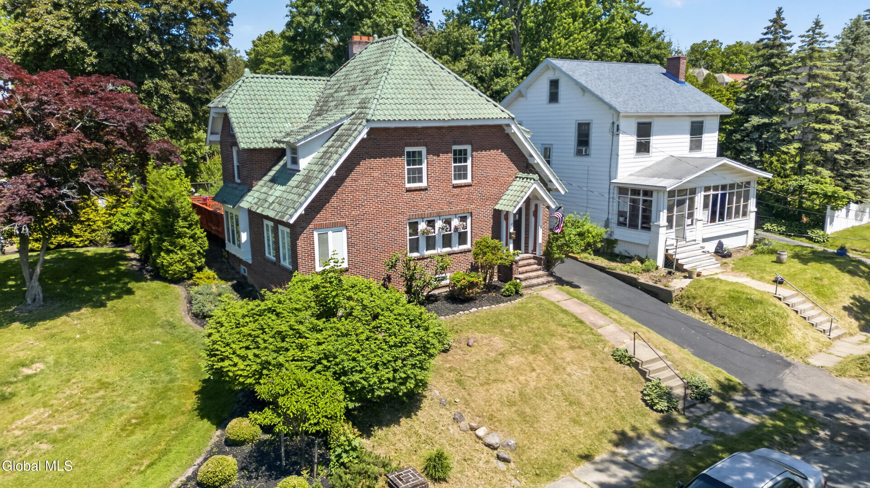 37 Grant Avenue Amsterdam NY 12010