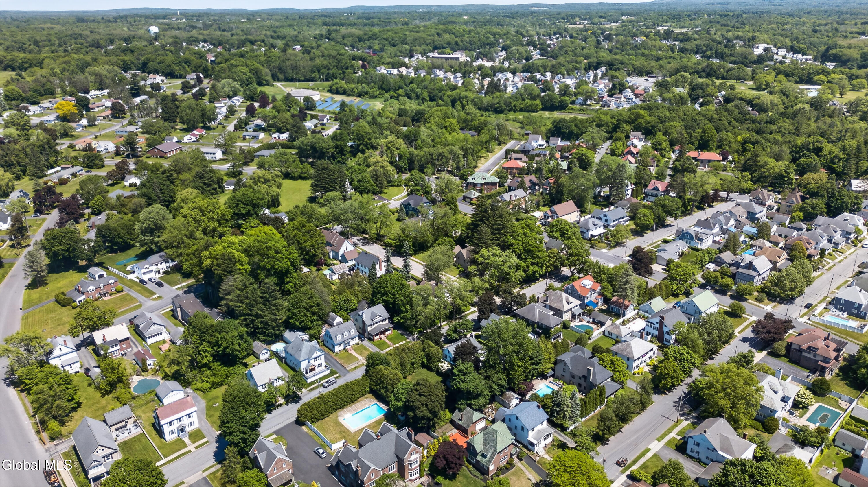 37 Grant Avenue Amsterdam NY 12010