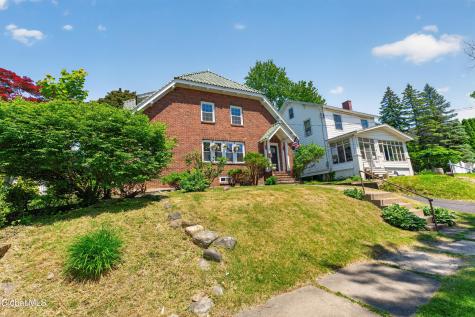 37 Grant Avenue Amsterdam NY 12010