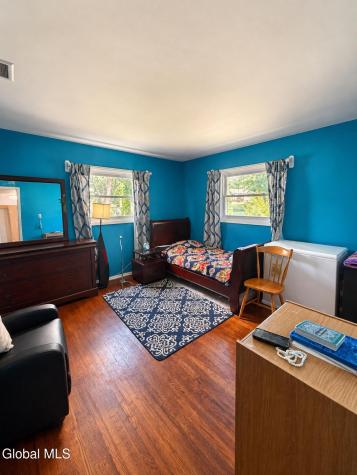 261 Vly Road Schenectady NY 12309