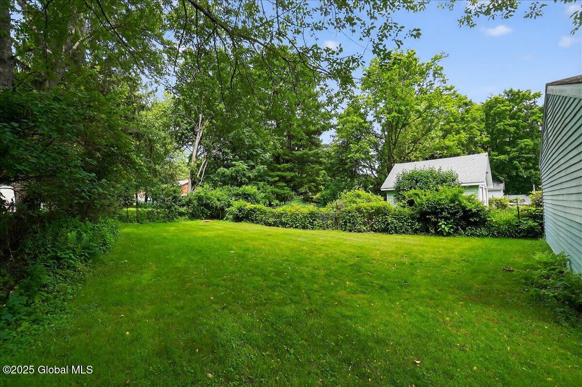 4443 Ny-150 West Sand Lake NY 12196