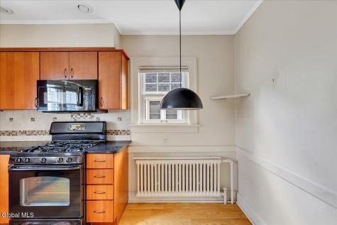 246 S Main Avenue Albany NY 12208