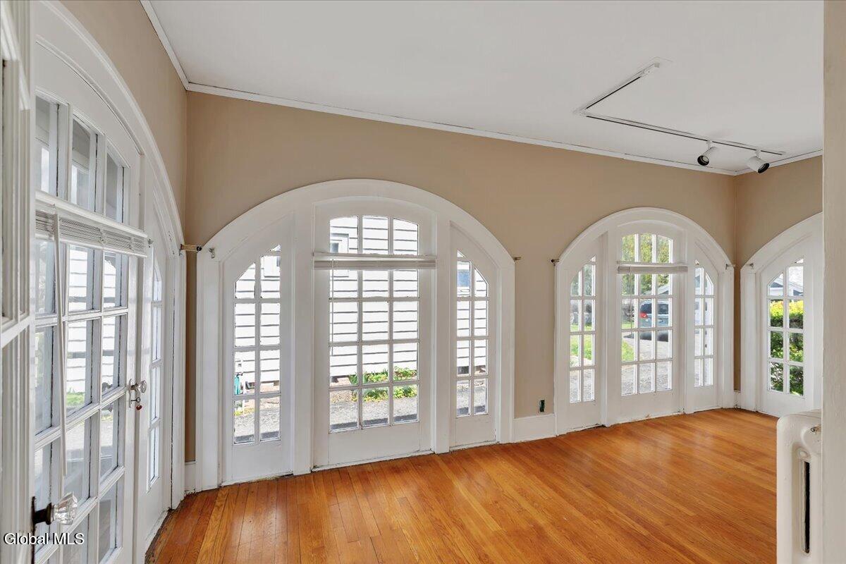 246 S Main Avenue Albany NY 12208