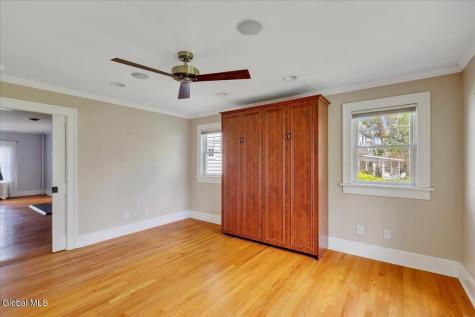 246 S Main Avenue Albany NY 12208