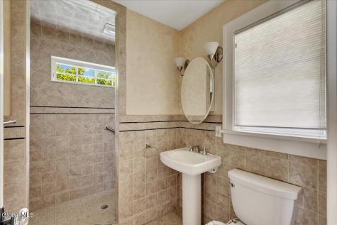 246 S Main Avenue Albany NY 12208