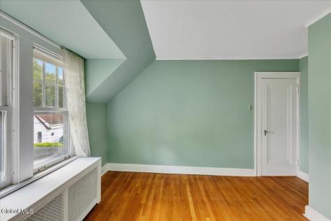 246 S Main Avenue Albany NY 12208