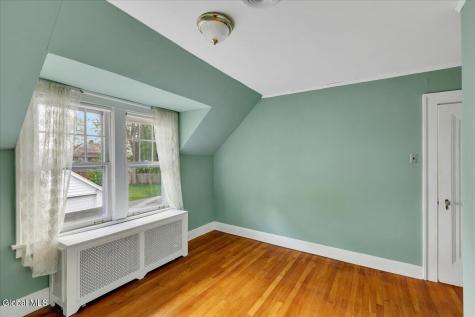 246 S Main Avenue Albany NY 12208